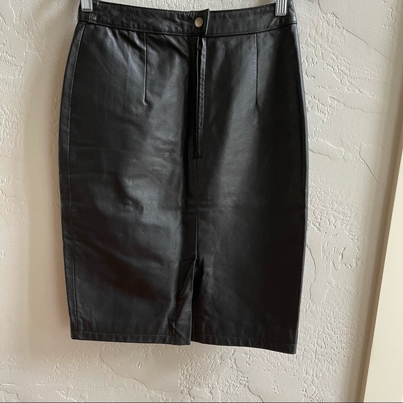 Cayenne Black Leather Pencil Skirt Size: 9/10 - Picture 10 of 11